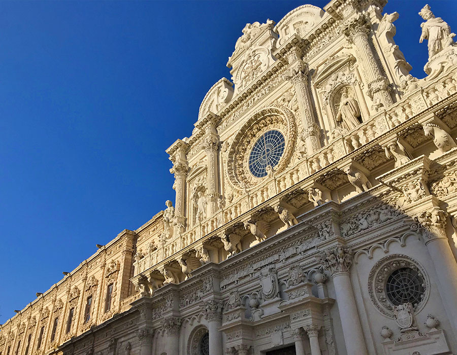 Facciata esterna della Basilica di Santa Croce a Lecce